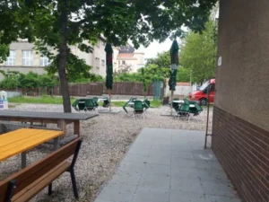 Pivní zahrada Strašnice - NA BARČE